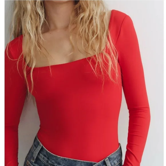 ZARA RED POLYAMIDE LONG SLEEVE BODYSUIT ❤️❤️❤️ - Picture 2 of 5